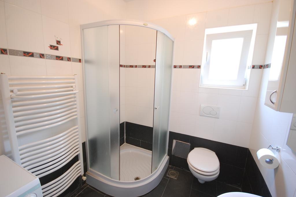 Apartment Mladan By El-Pi Tours Nijvice Zewnętrze zdjęcie