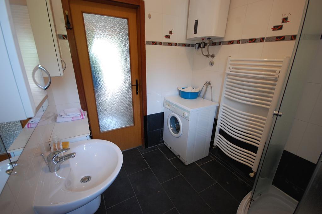 Apartment Mladan By El-Pi Tours Nijvice Zewnętrze zdjęcie